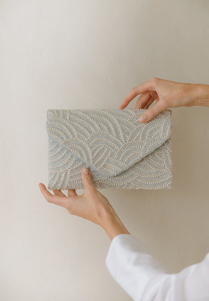 Moonlit skies, sunkissed fields