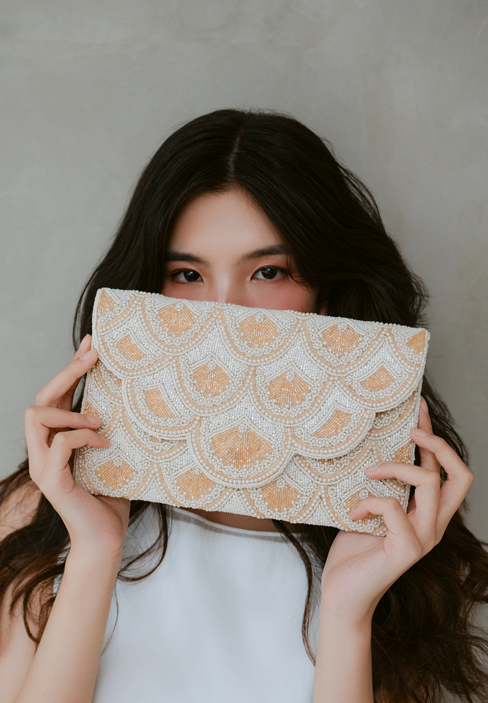 Scallop Pearls Beaded HandBag (Preorder)