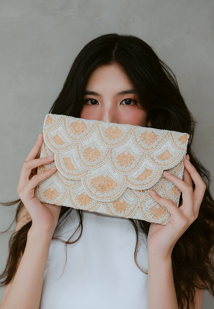 Scallop Pearls Beaded HandBag (Preorder)