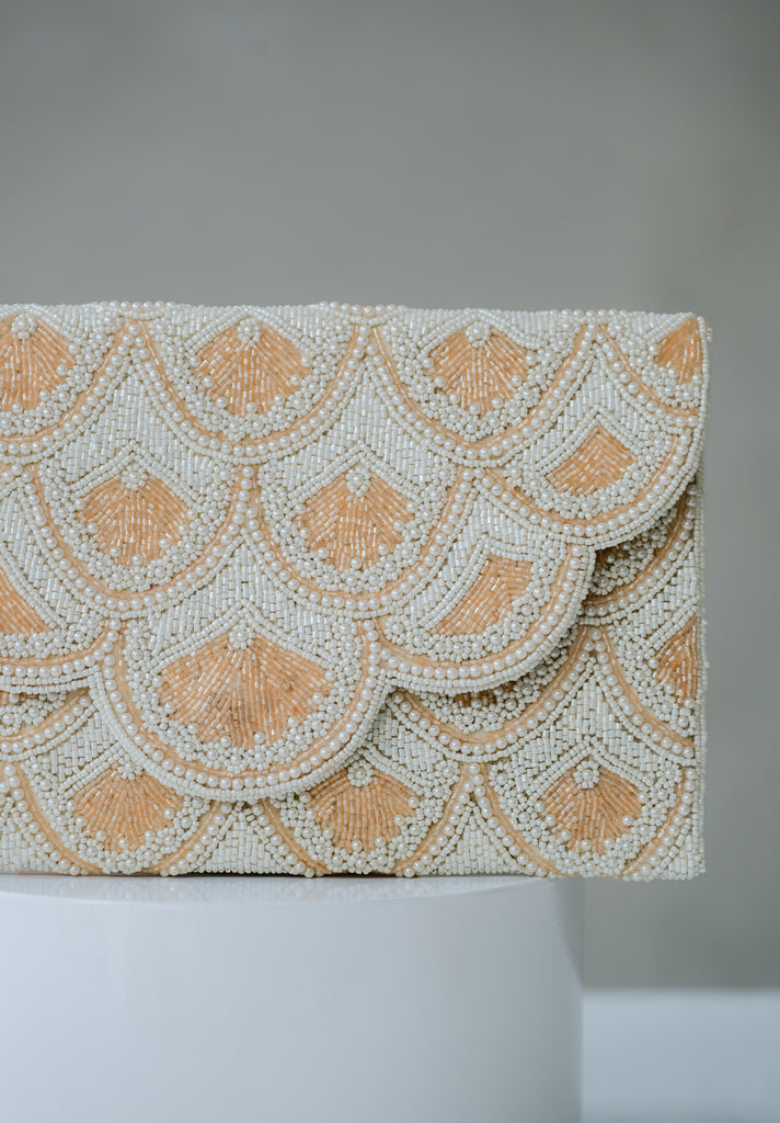 Scallop Pearls Beaded HandBag (Preorder)