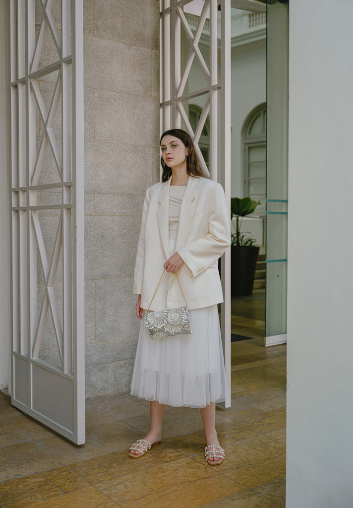 Daisies Beaded Scallop Bag (Preorder)