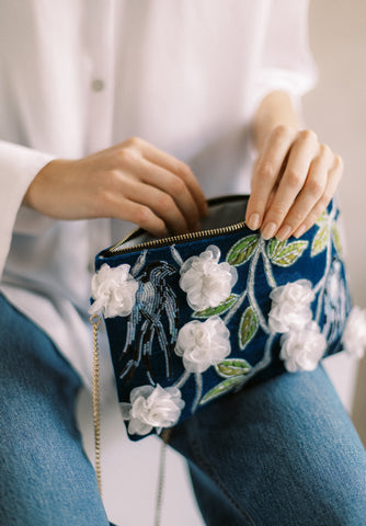 Where the flowers are Crossbody (Preorder)